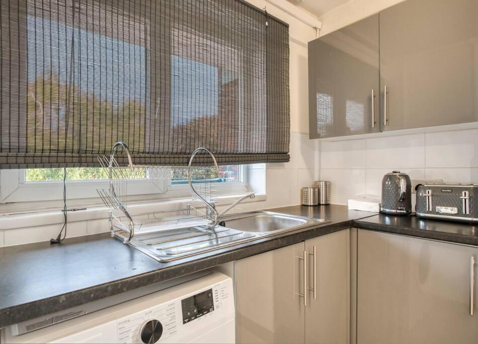 Kings Cross Apartment 4 Br Londra Esterno foto